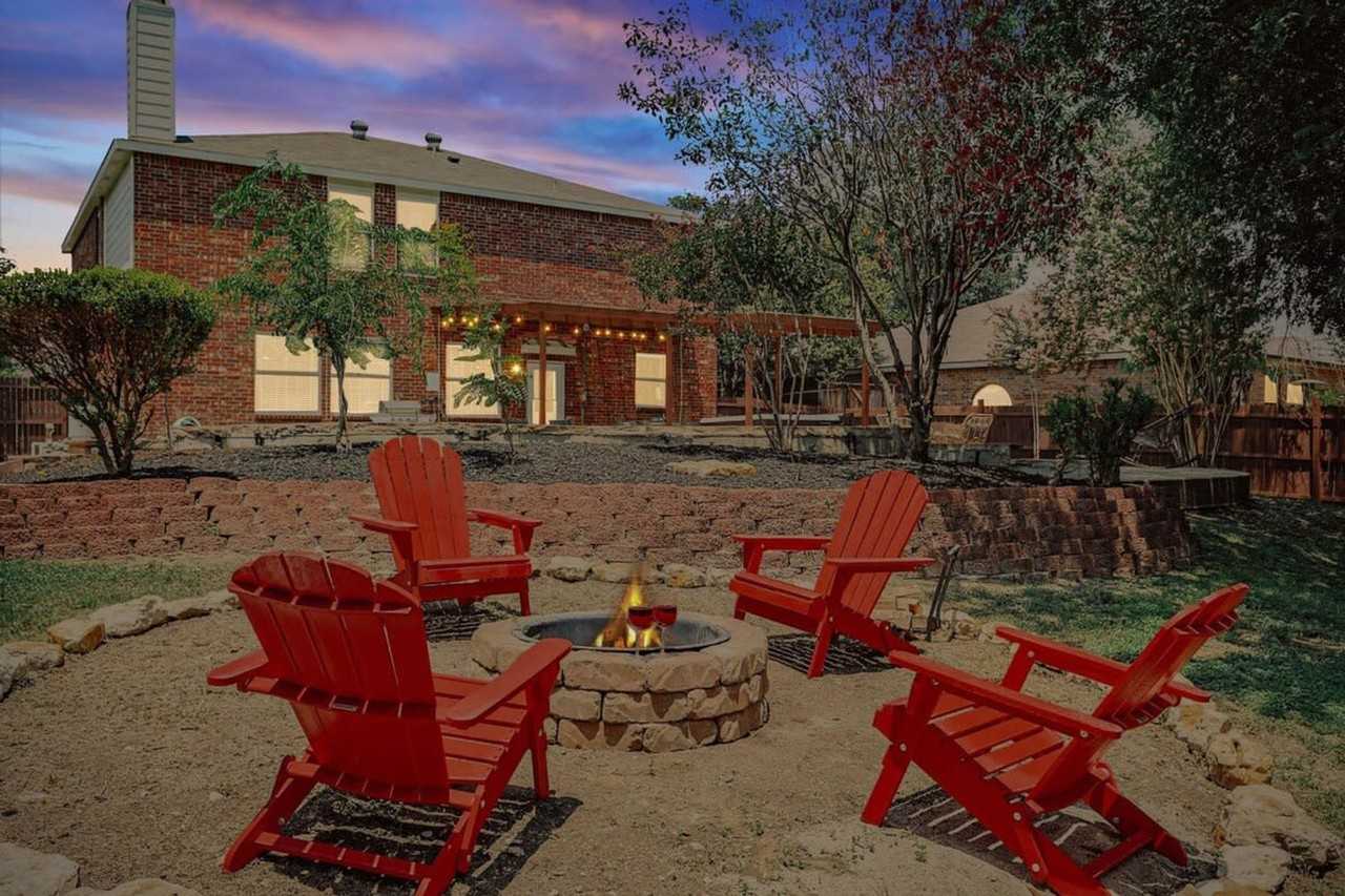 1049 Pullman Dr #1019571P - Photo 5 of 37