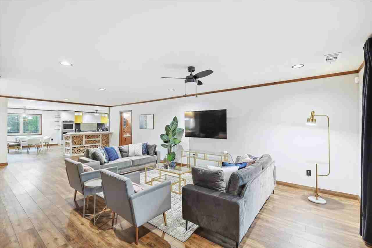 15305 Plum Lane #1019595P - Photo 2 of 46