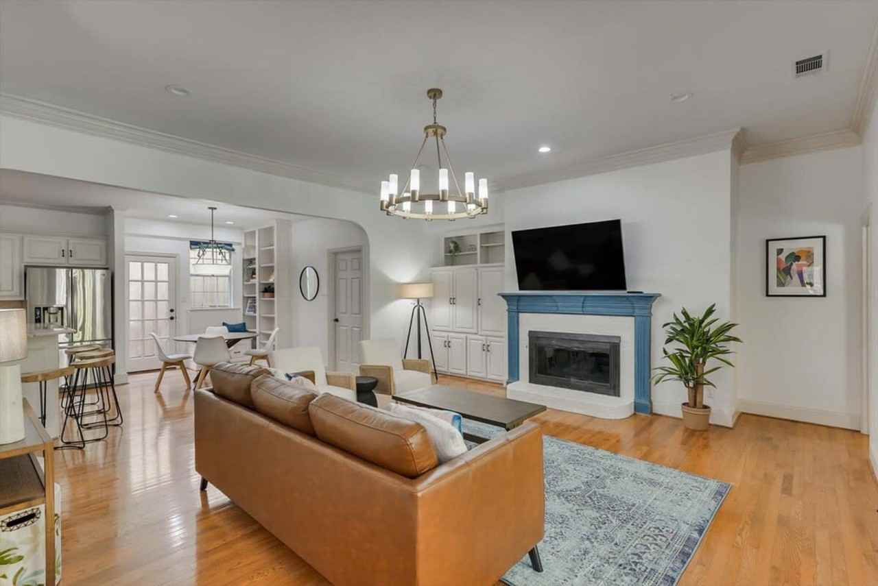 1811 Forest Meadow Ln #1019488P - Photo 4 of 49