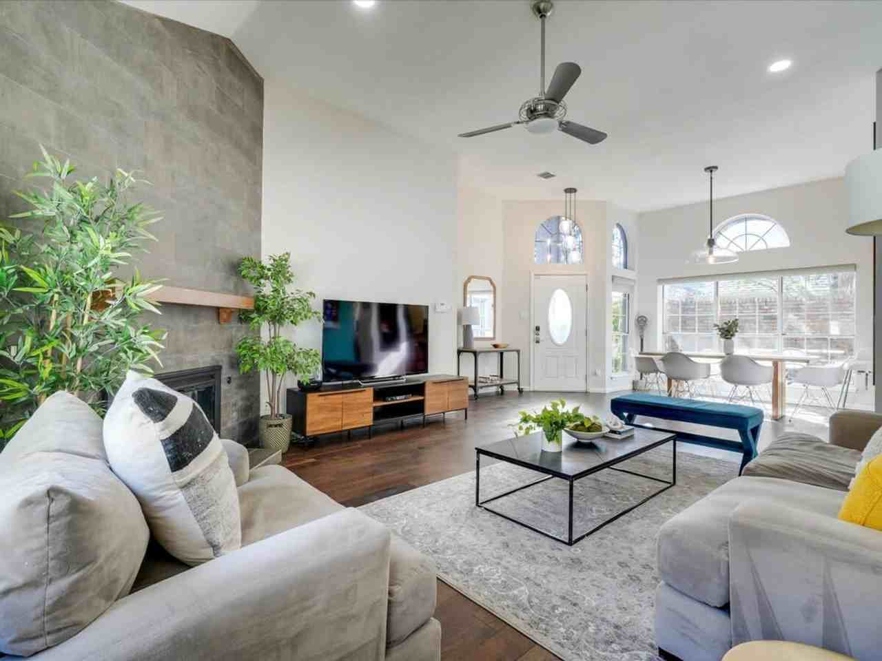 4215 Voss Hills Place #1019487P - Photo 4 of 38