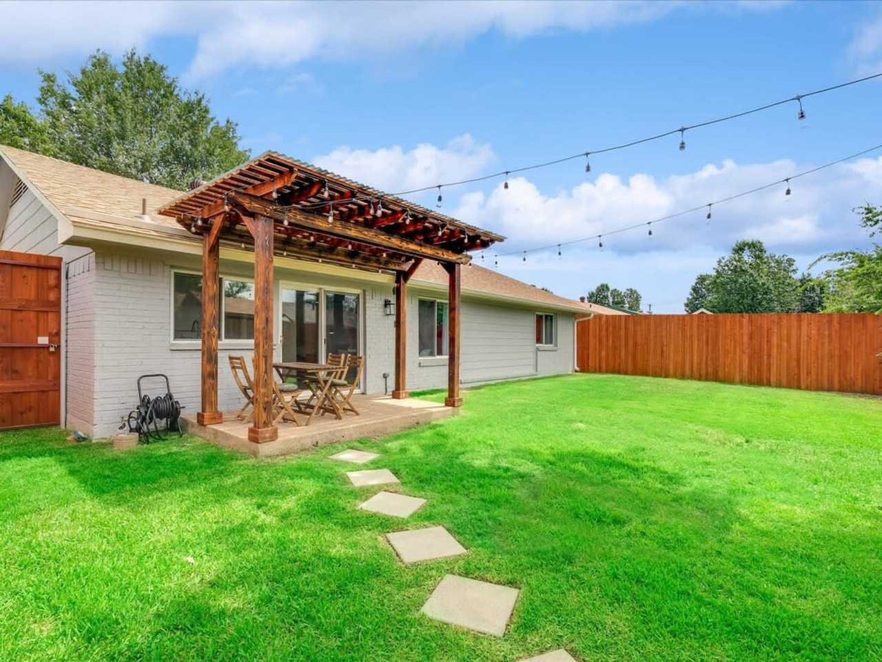 2412 Pebblebrook Trl #1019526P - Photo 6 of 32