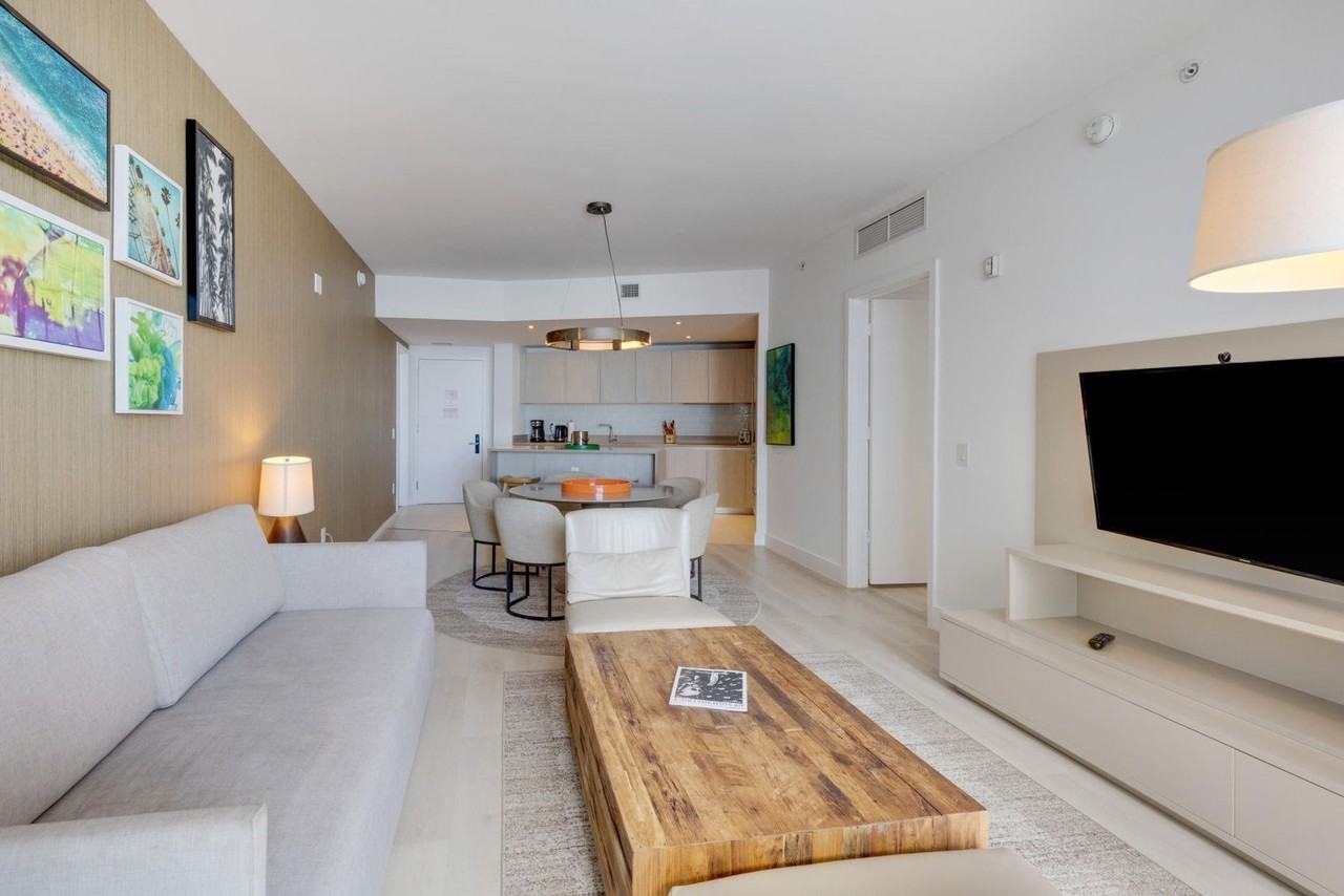 3101 East Hallandale Beach Boulevard #1049812P - Photo 2 of 27