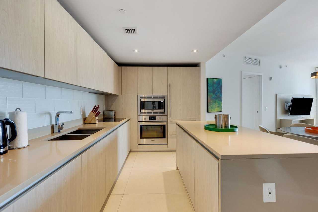 3101 East Hallandale Beach Boulevard #1049812P - Photo 4 of 27