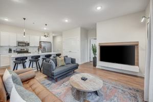 featured image of 600 E Trinity Ln