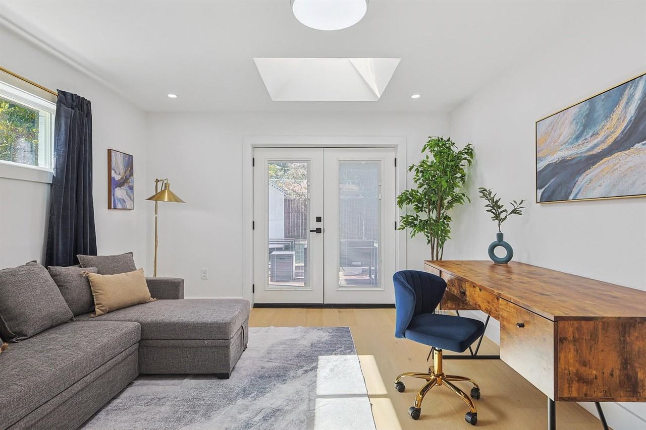 6639 Aintree Cir #1032087P - Photo 7 of 43