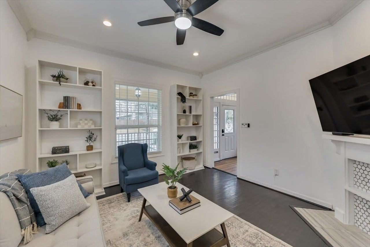 909 Elsbeth St #1019507P - Photo 3 of 27