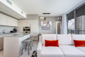 featured image of 2723 E Hallandale Beach Blvd