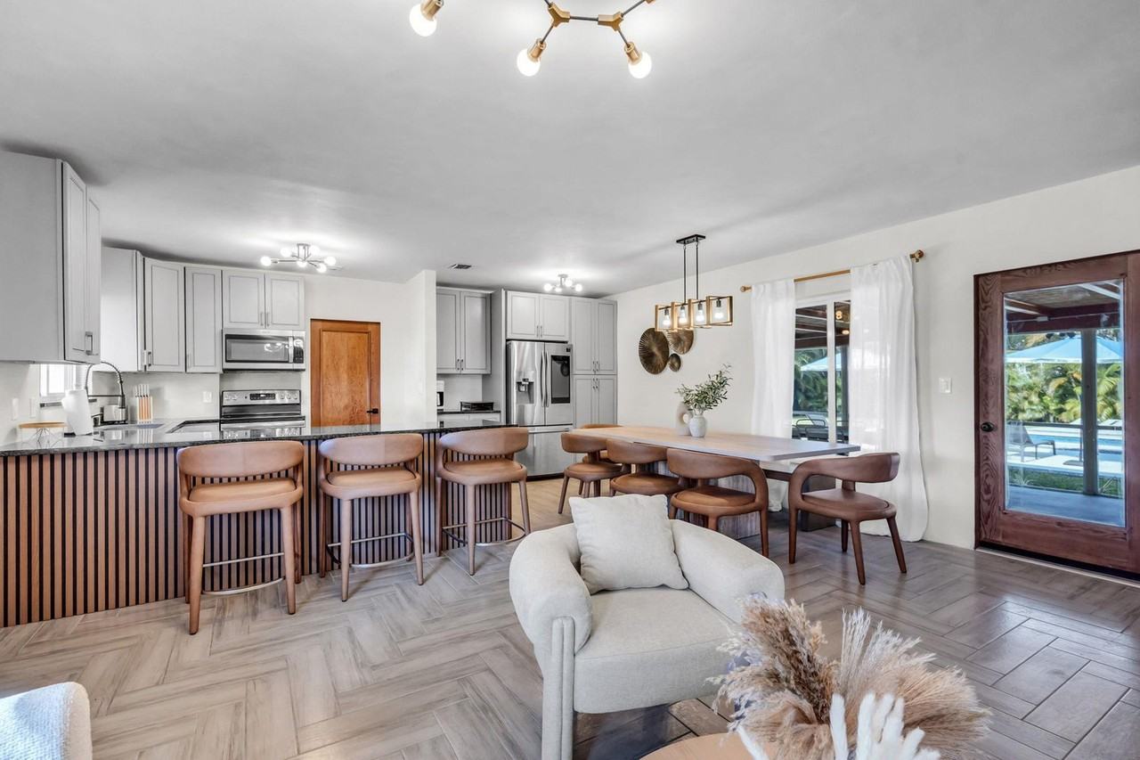 535 North Biscayne River Drive #1049790P - Photo 2 of 24