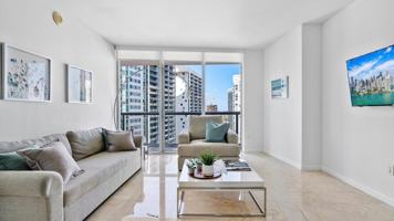 featured image of 475 Brickell Avenue