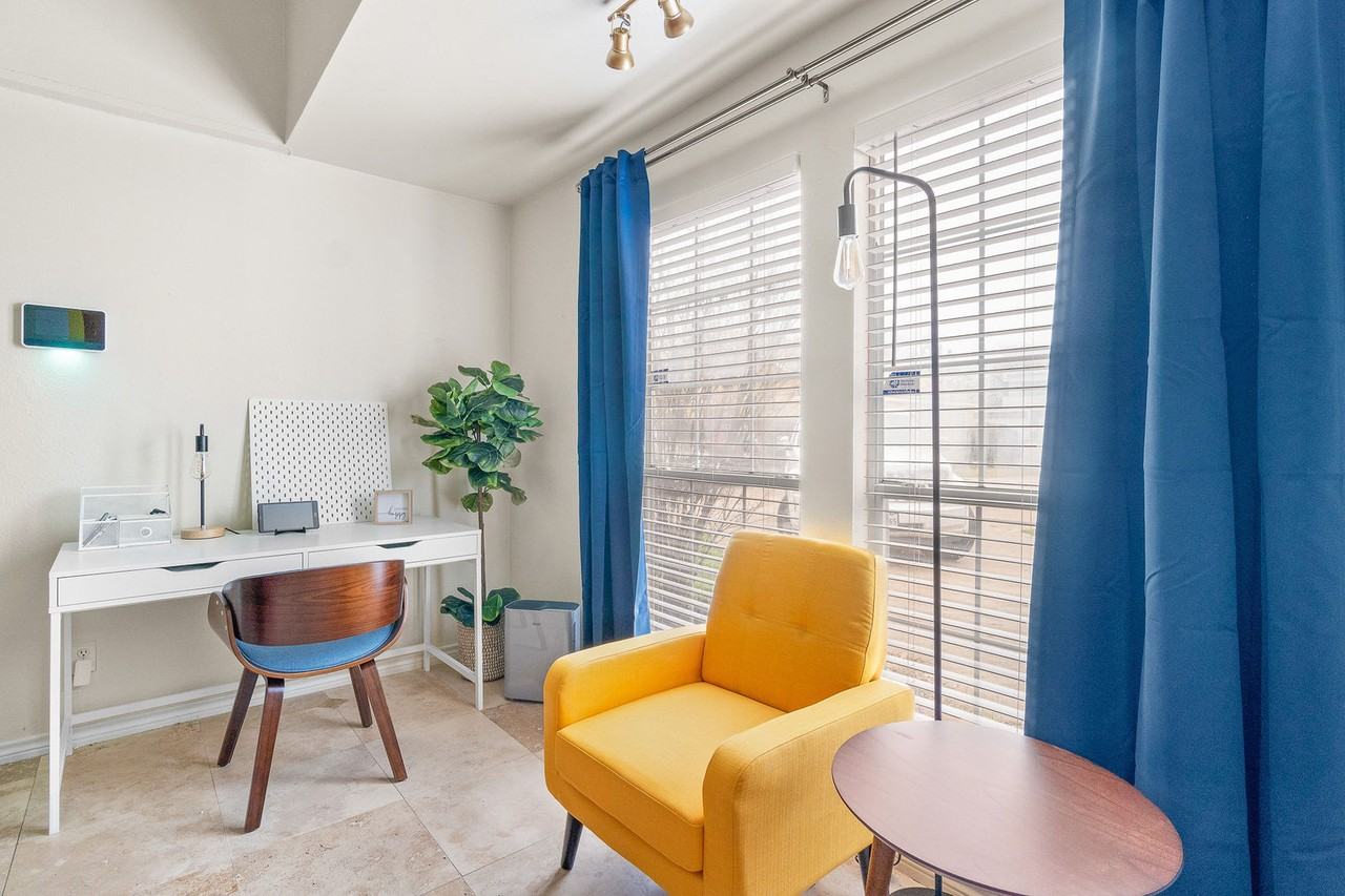 4315 Munger Ave #1018225P - Photo 4 of 19