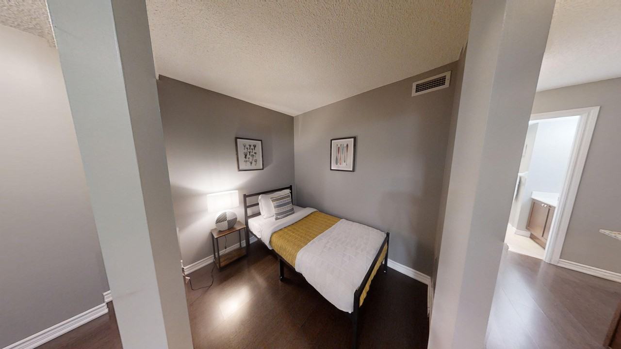 763 Bay Street - Photo 5 of 27