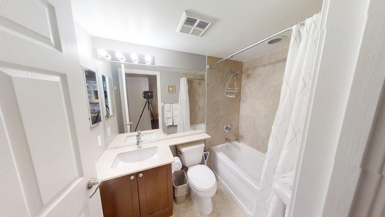 763 Bay Street - Photo 6 of 27