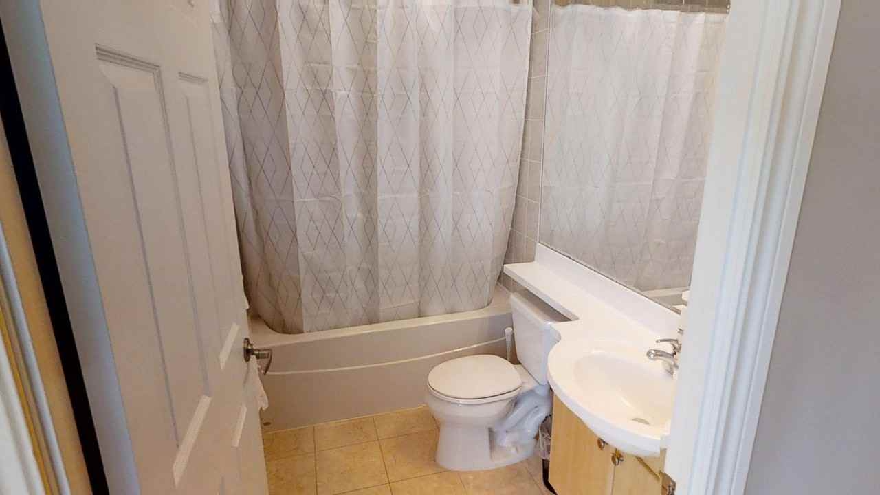 763 Bay Street - Photo 6 of 9