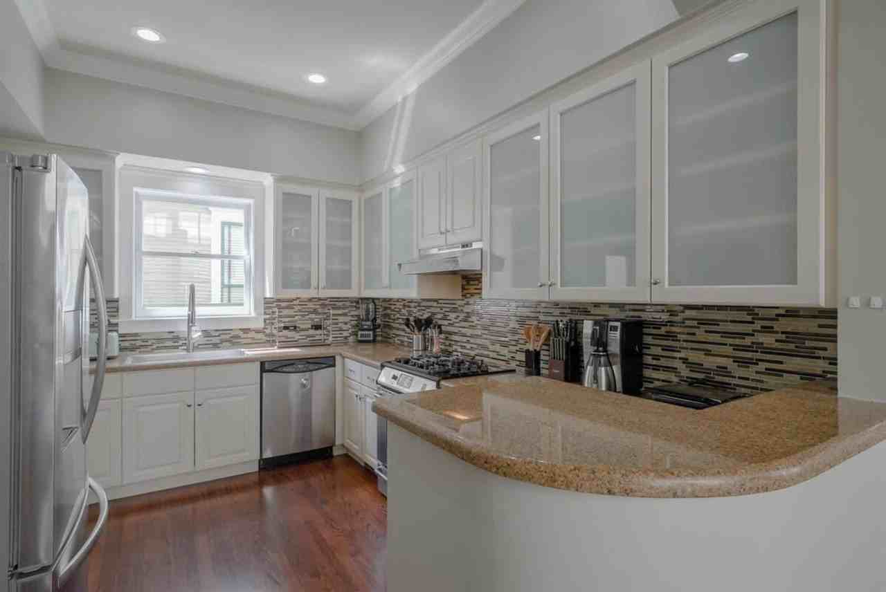 2618 Thomas Ave #1019480P - Photo 7 of 38