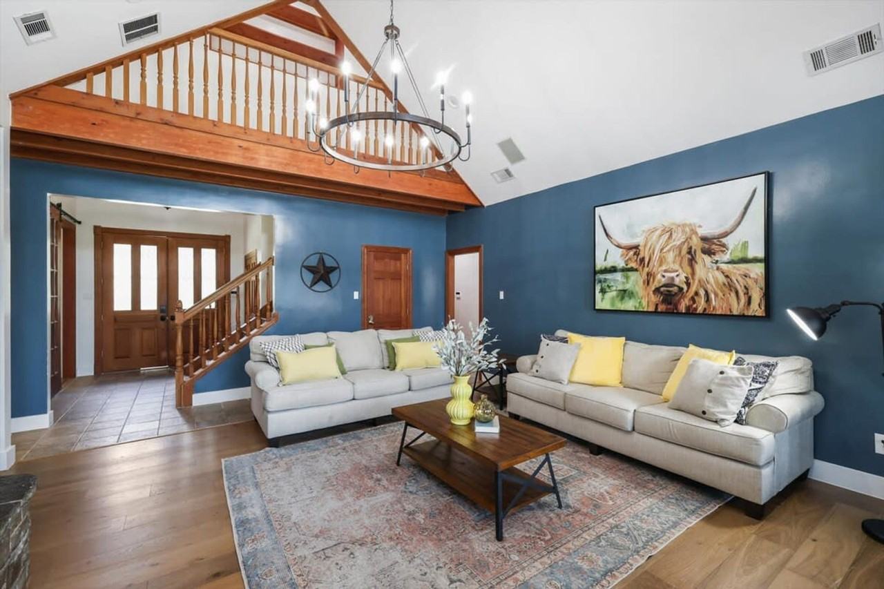 204 Covey Ln #1019544P - Photo 4 of 50