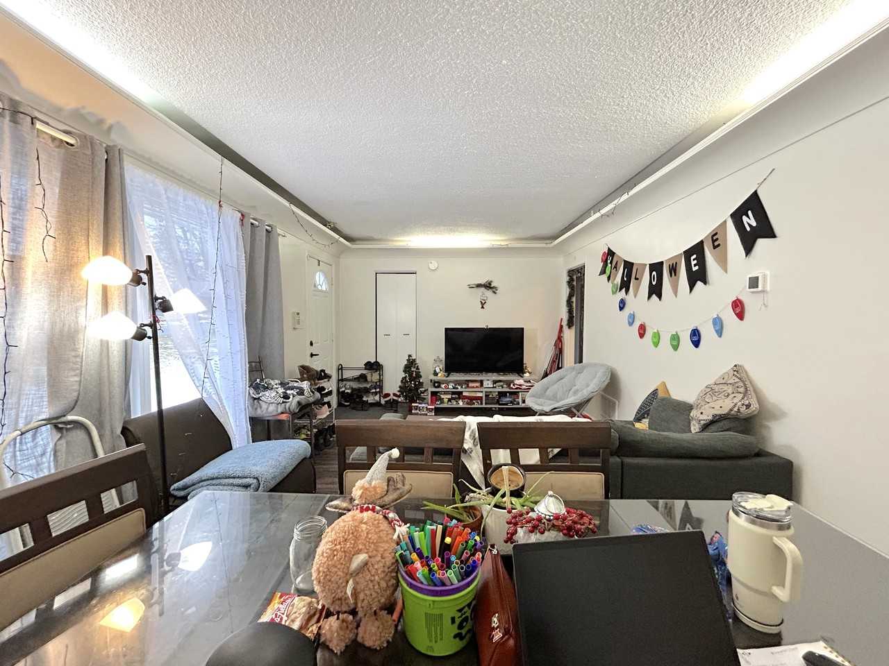 136 Jacobson Avenue - Photo 2 of 28