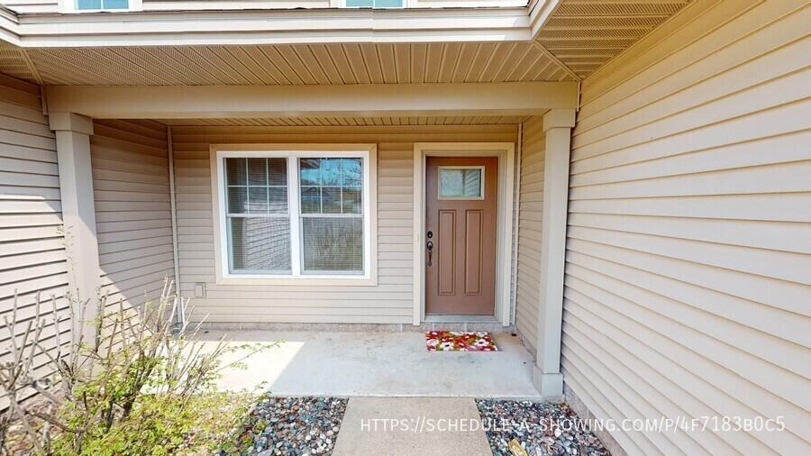 1704 N Creek Cir - Photo 2 of 23
