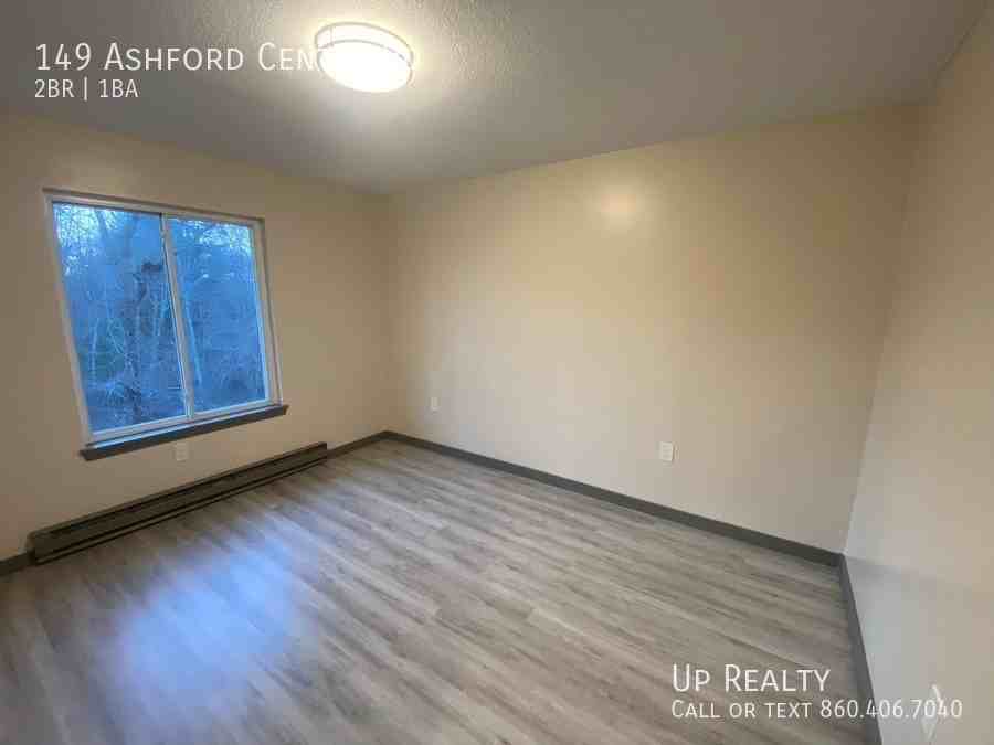 149 Ashford Center Rd - Photo 4 of 25