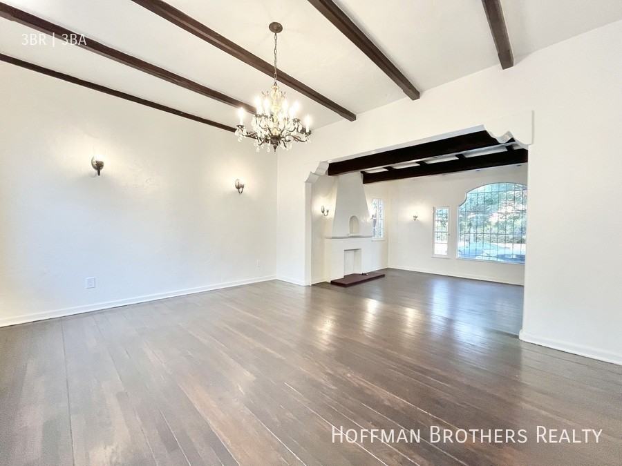 800 S Detroit St - Photo 3 of 19