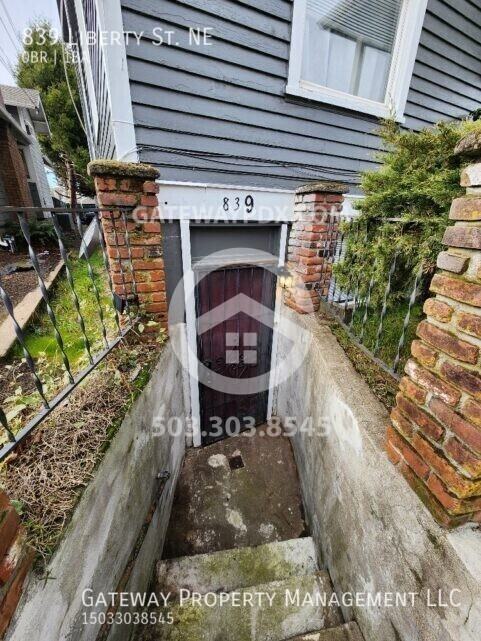 839 Liberty St Ne - Photo 2 of 15