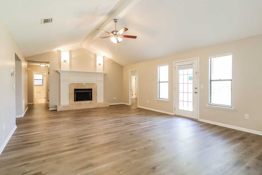5537 Blackjack Grove Ln - Photo 6 of 16