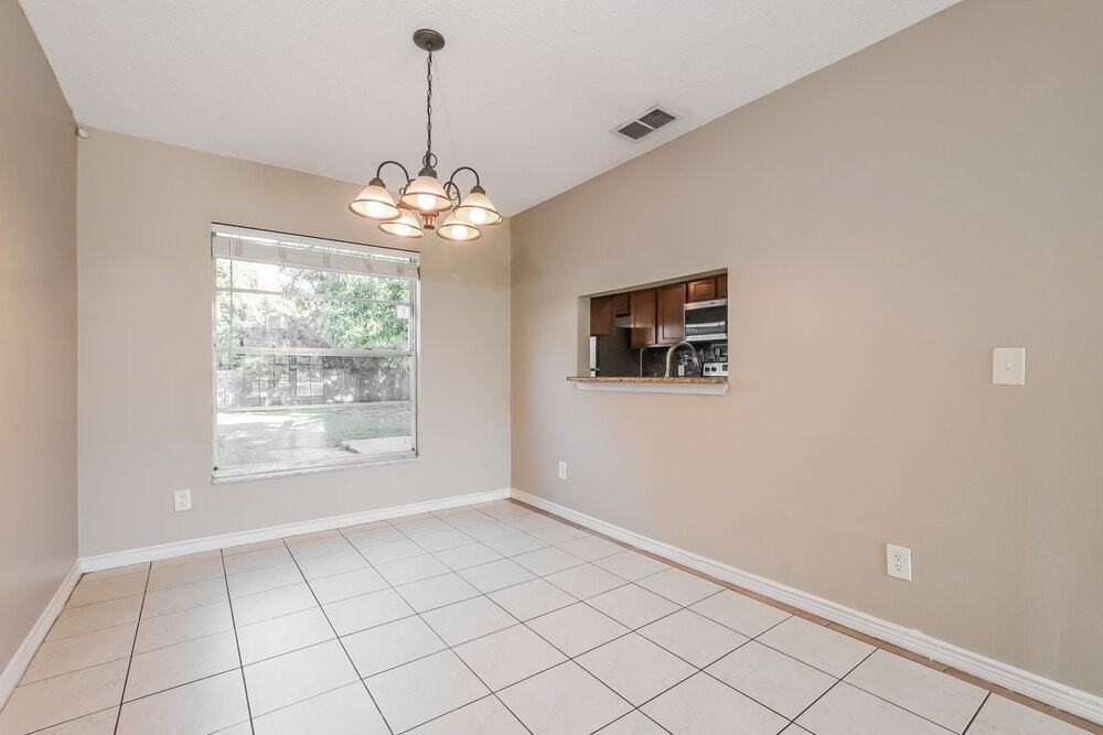 713 Fenwick Dr - Photo 6 of 17