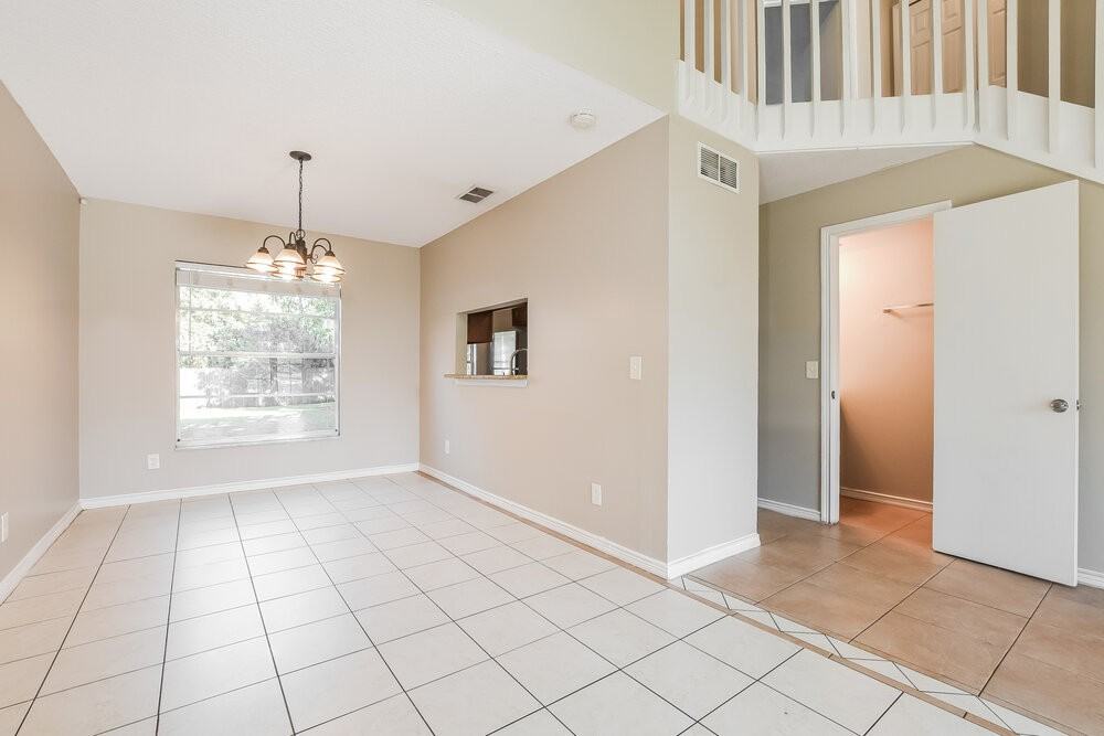 713 Fenwick Dr - Photo 7 of 17