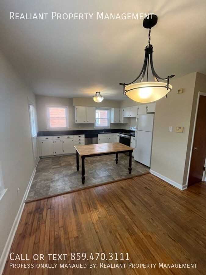 584 Saint Anthony Dr - Photo 3 of 17