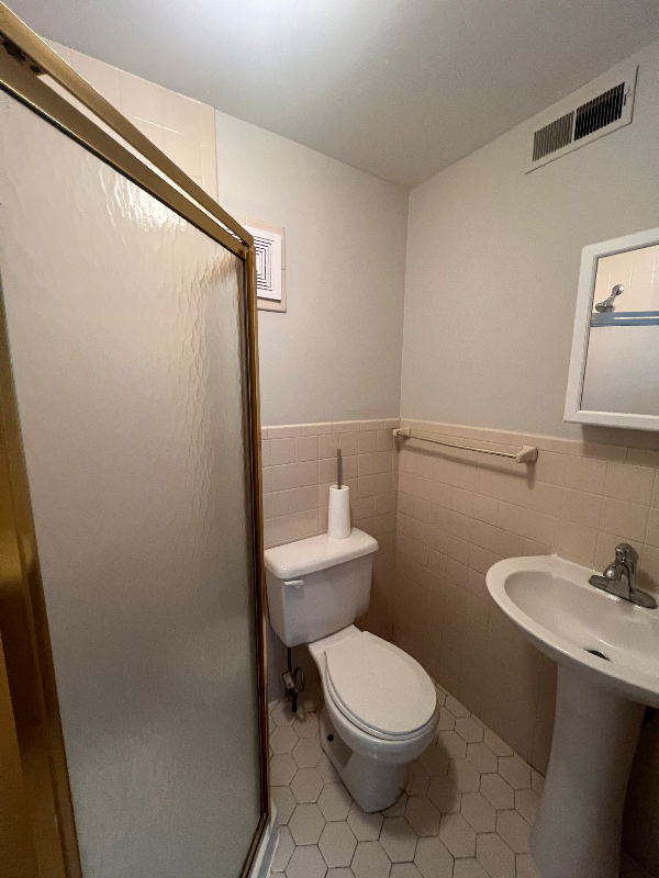 817 Washington Ave #3 - Photo 6 of 14
