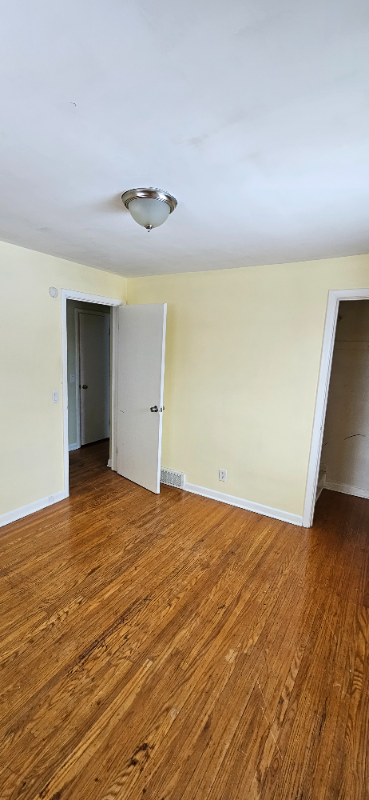 2820 Lake Ave - Photo 2 of 20