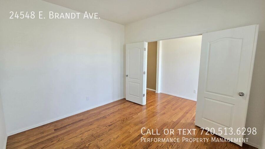 24548 E Brandt Ave - Photo 3 of 36