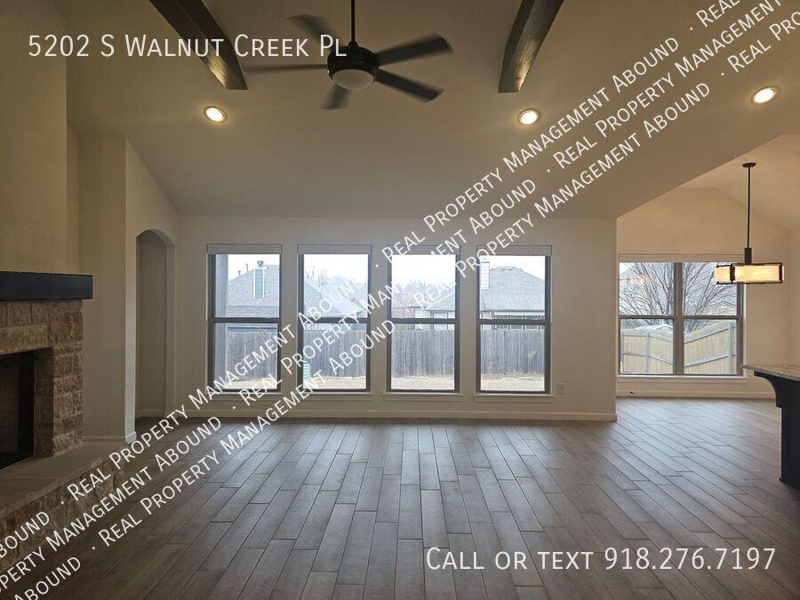 5202 S Walnut Creek Pl - Photo 3 of 32