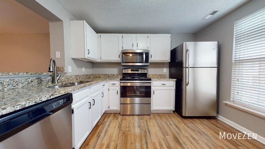 107 Brightleaf Ct - Photo 2 of 26