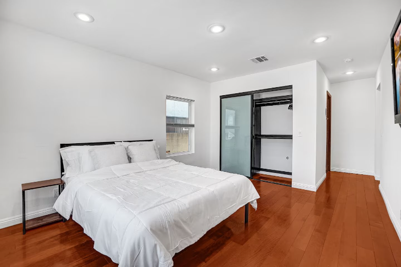 1533 Stevens Ave - Photo 3 of 16