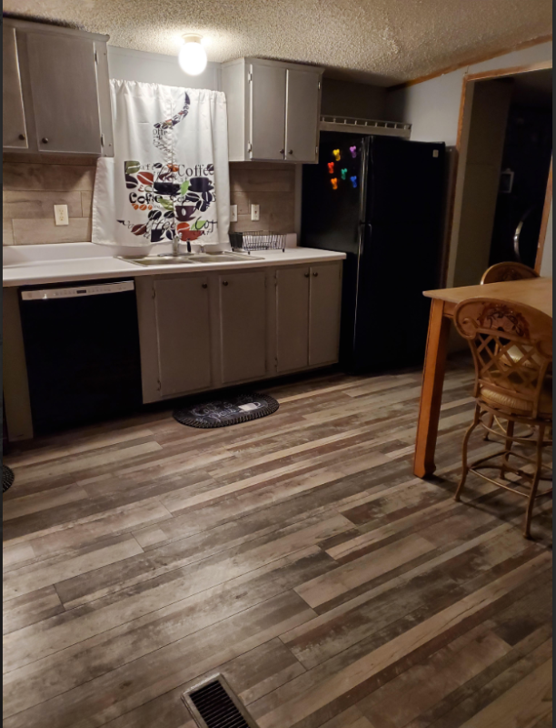 1916 Prescott Ln - Photo 7 of 15