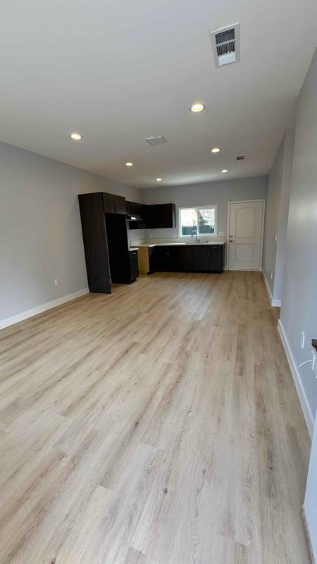 1475 N Sierra Way - Photo 3 of 13