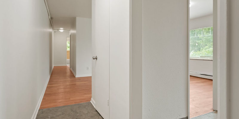 837 20th St #23 - Photo 3 of 9