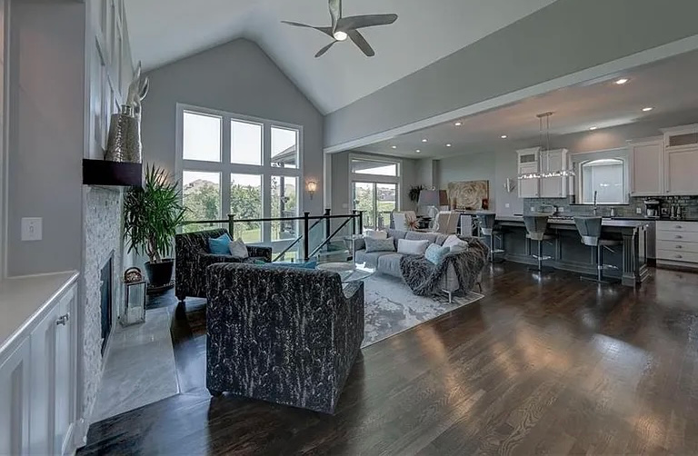 16801 Hauser St - Photo 2 of 10