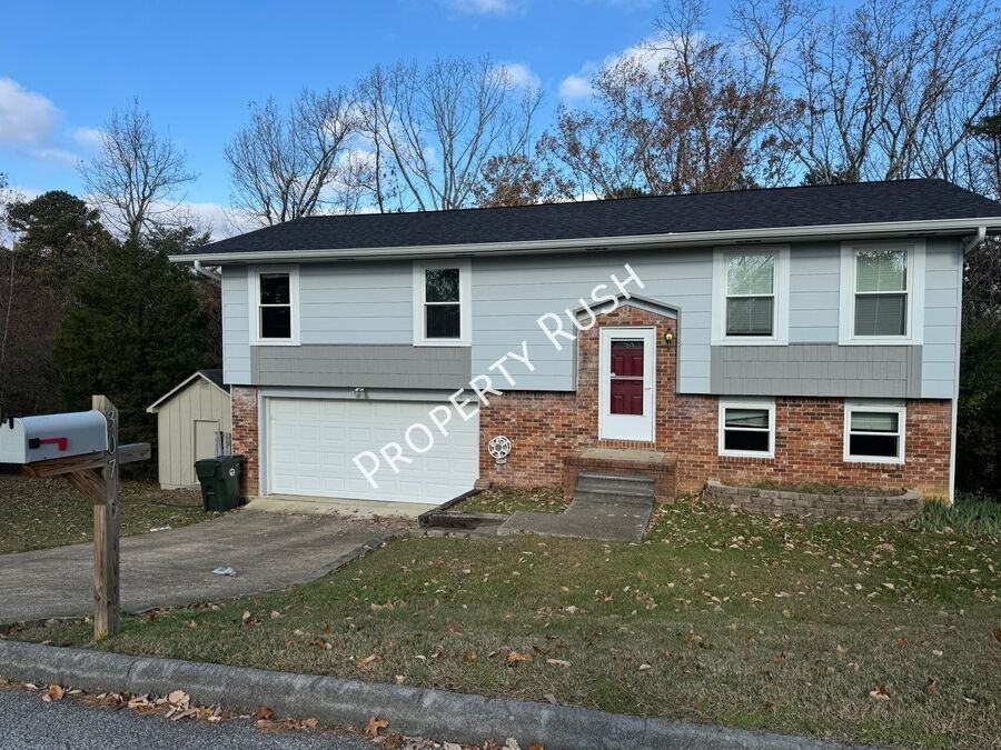 307 Branchwood Cir - Photo 2 of 39