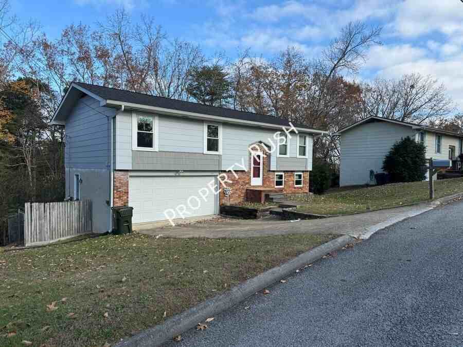 307 Branchwood Cir - Photo 3 of 39