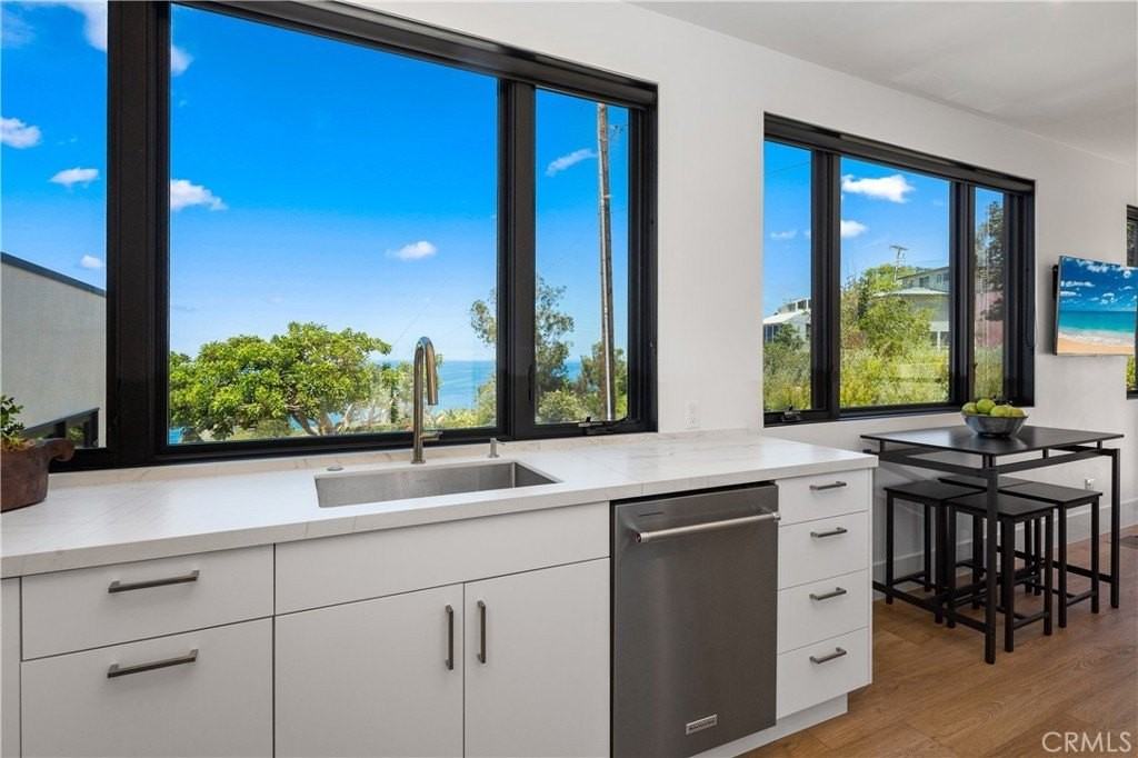 565 Fern St #B - Photo 7 of 20