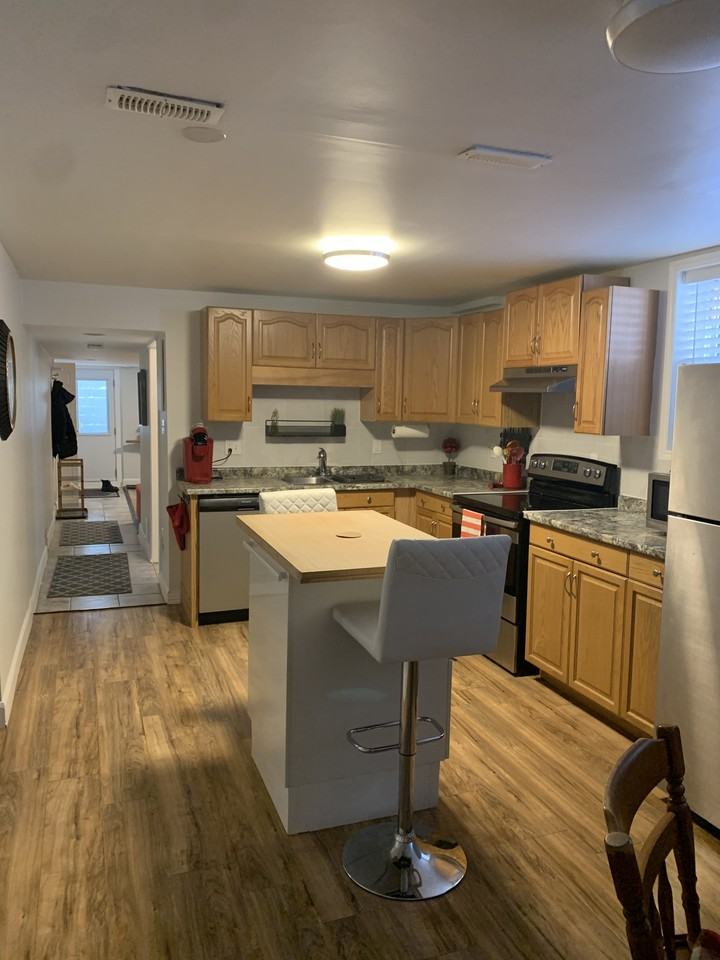 1279 Dundas Street - Photo 3 of 10