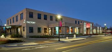 featured image of 1300 E 6th St