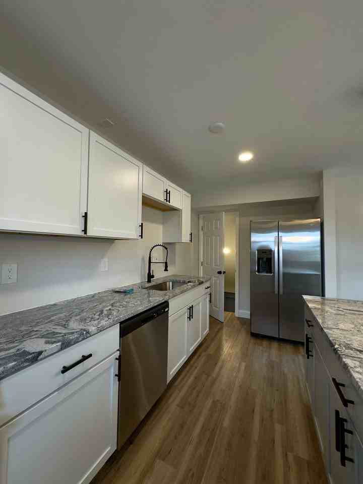 5430 Whitlock Rd - Photo 6 of 32