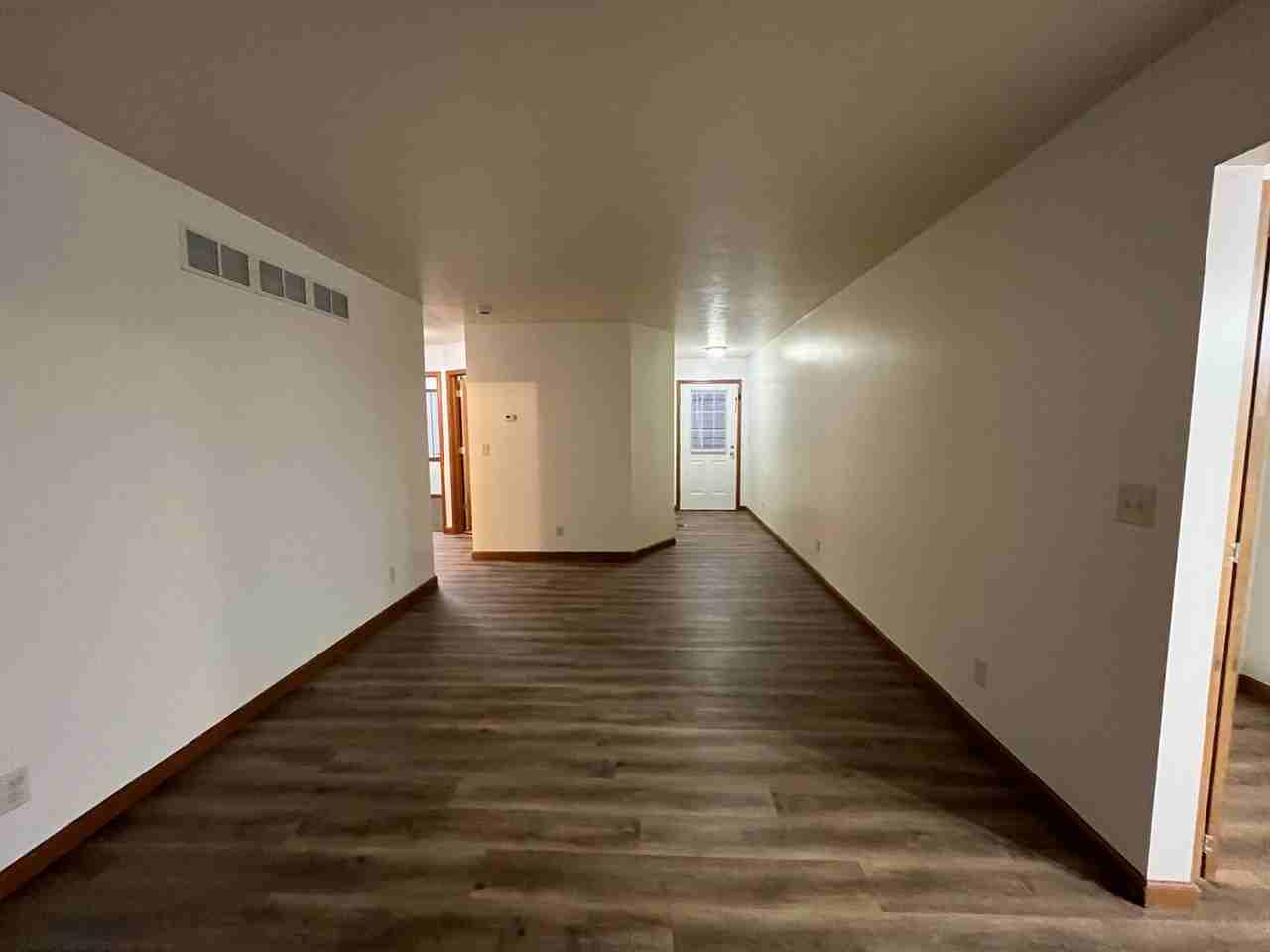 1620 Crosshaven Ct - Photo 2 of 12