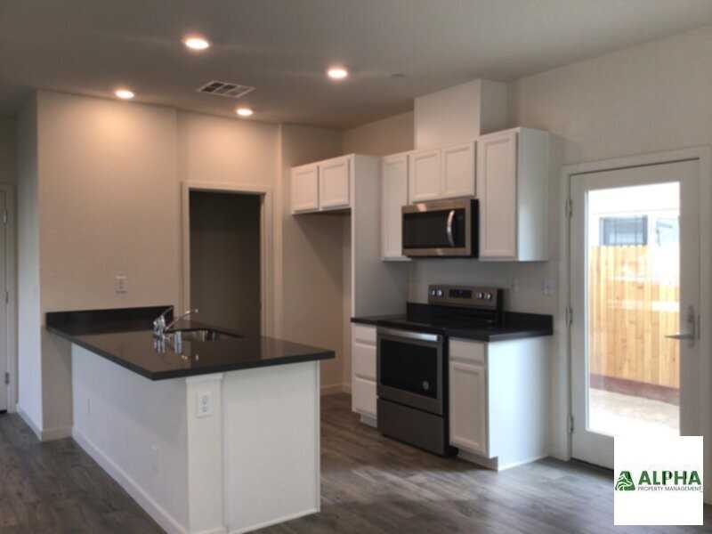 5144 Cumberland Dr - Photo 3 of 12