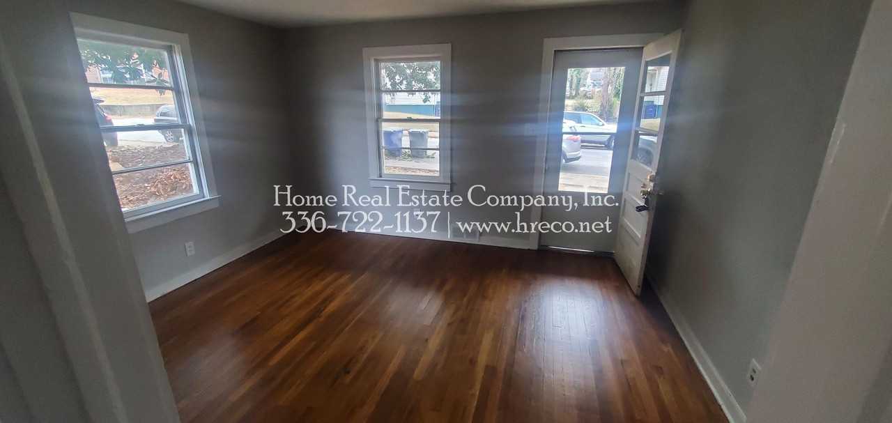 1425 Gholson Ave - Photo 2 of 7