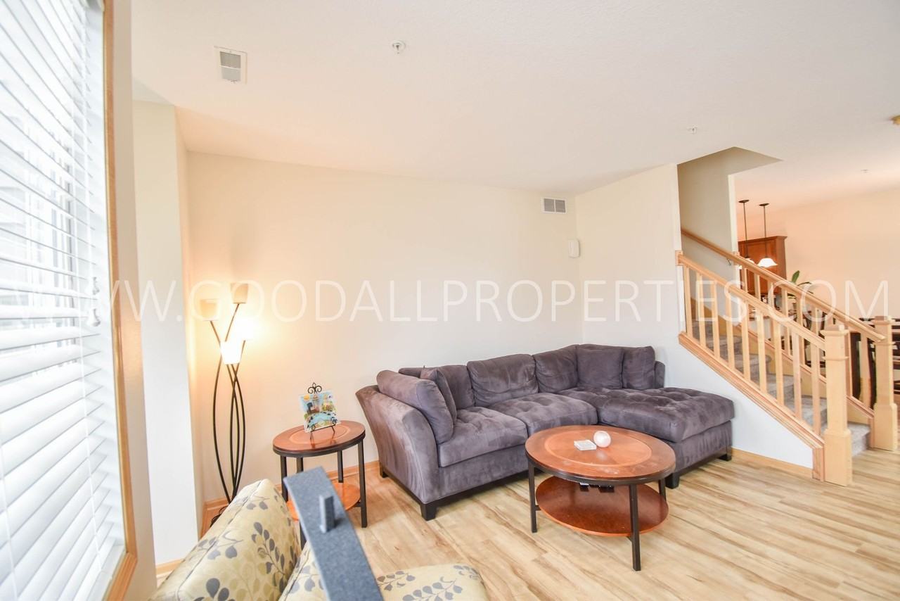 636 86th St - Photo 4 of 23