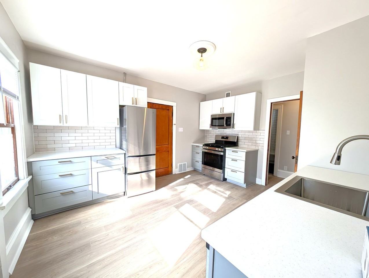 1621 N 57th St - Photo 2 of 13