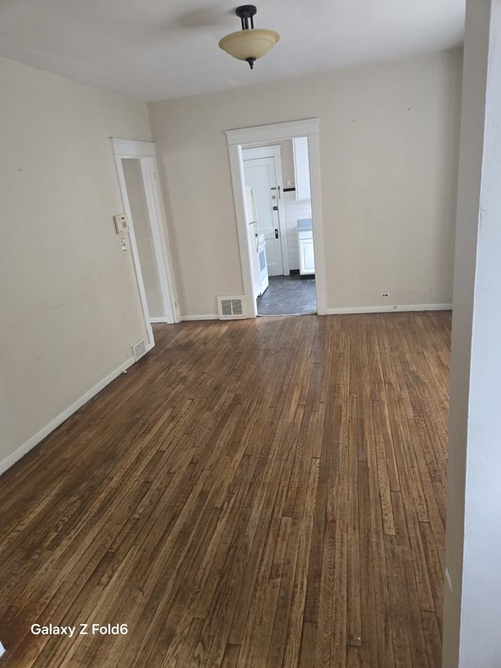 1846 Mannering Rd #DOWN - Photo 6 of 8